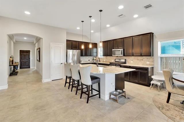 Building Photo - 3811 Cicada Ln