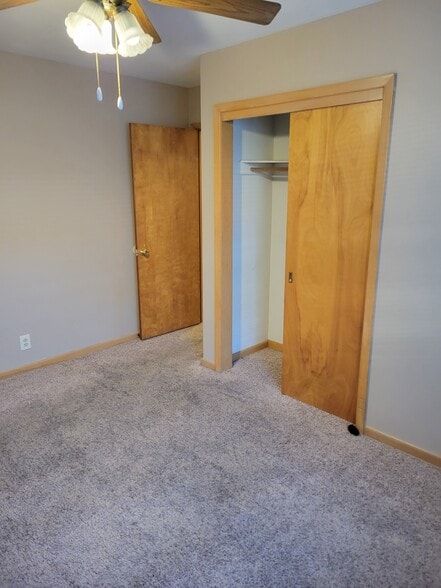 Building Photo - 6042 Adams St