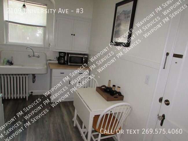 Building Photo - 2109 University Ave