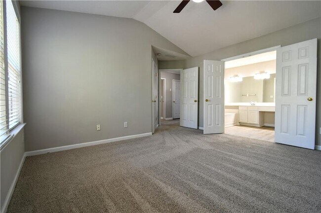 Building Photo - 3905 Timbercreek Cir