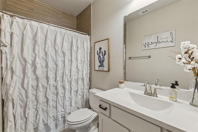 Building Photo - 3206 Timberline Dr