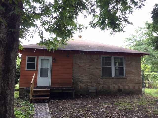 Building Photo - 1415 Sycamore St