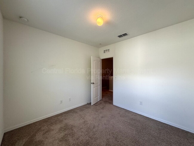 Building Photo - 3617 Seneca Club Loop