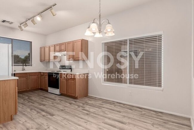 Building Photo - Ideal 3 Br 2 Ba 2 Cg Home Near Loop 303 & Greenway in Surprise!