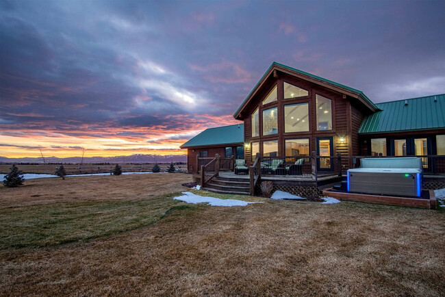 Building Photo - 4535 Roxanne St