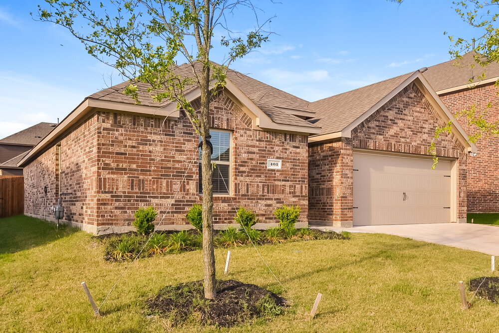 Building Photo - 403 Gallop Dr