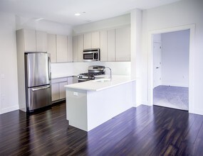 Building Photo - 24 N Main St