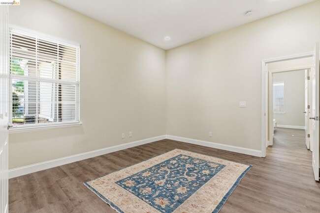 Building Photo - 1067 Somersby Way
