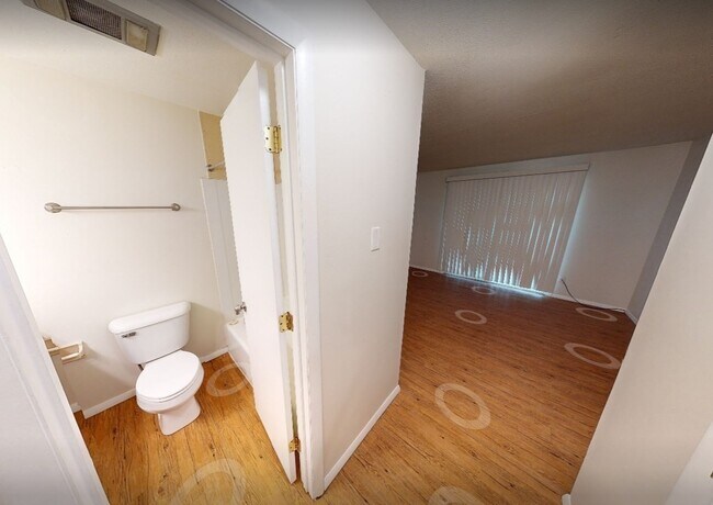Building Photo - 10 Belchertown Rd