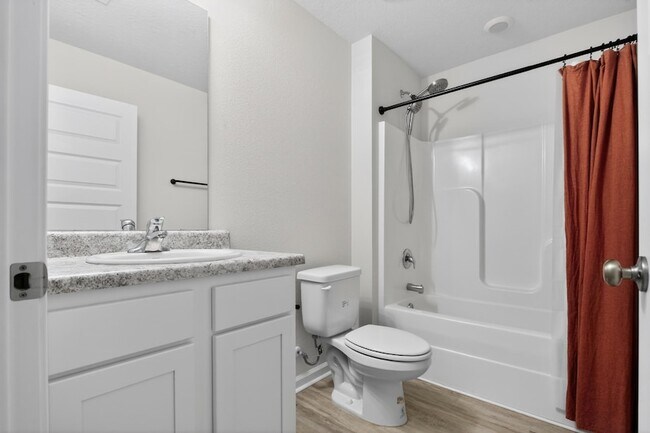 Building Photo - 6817 Interlachen Ln