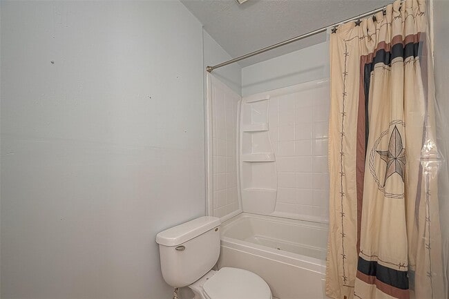 Building Photo - 1006 Melford Ave