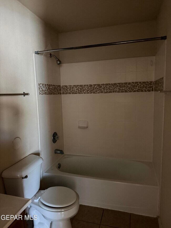 Building Photo - 6229 Lovebird Ln