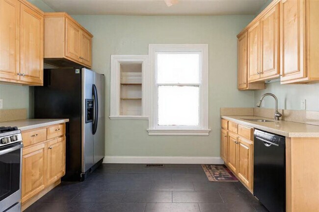 Building Photo - 1508 Magnolia St