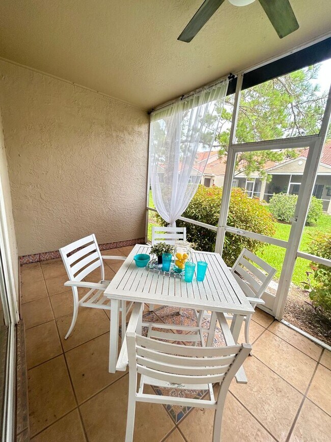 Building Photo - Gorgeous 3 Bed/3 Bath in Tranquil Gated Co...