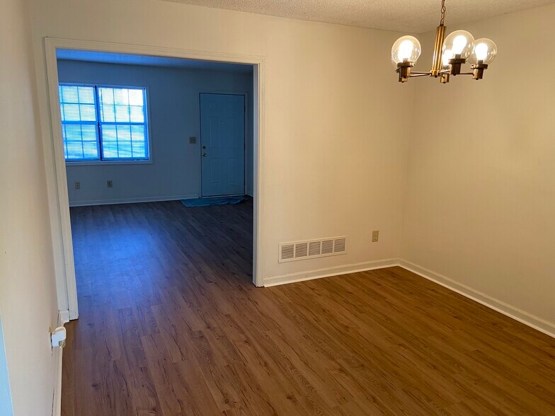 Apt 2 - 5010 Hawthorne Ct