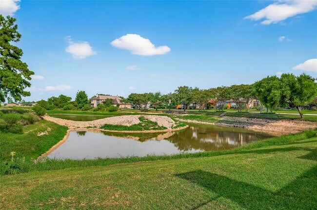 Building Photo - 7914 Loyel Pointe Dr