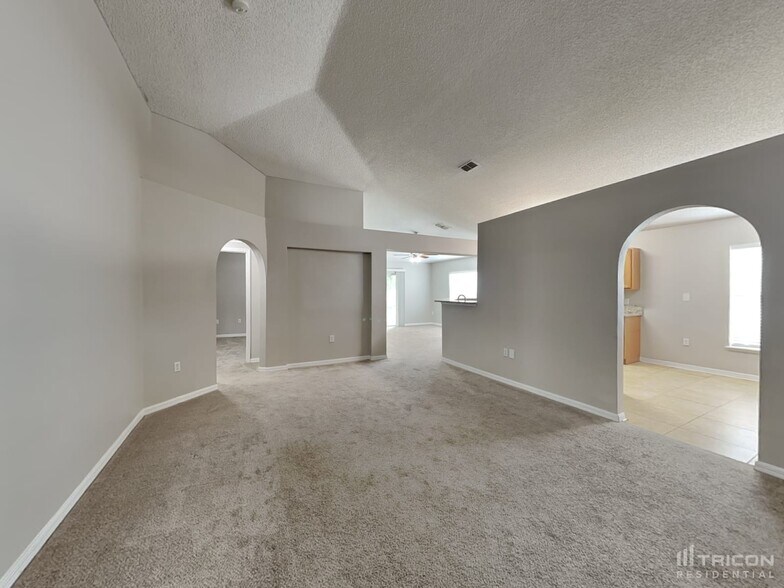 Building Photo - 4115 Woodley Creek Rd