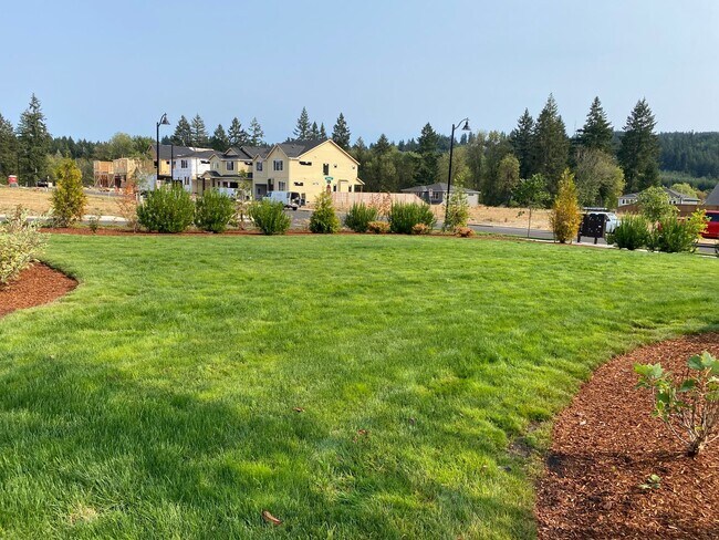 Building Photo - NEWER CONSTRUCTION! Beautiful Brand Home B...