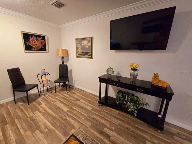 Building Photo - 690 Percheron Cir