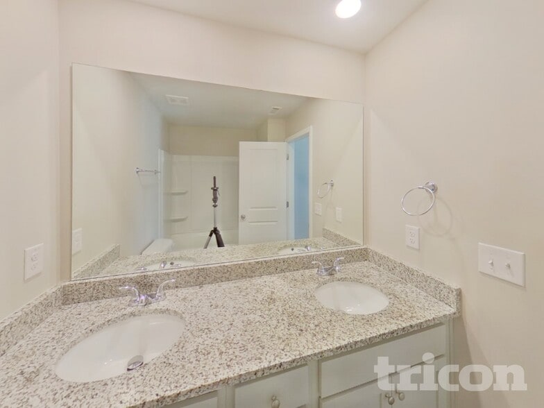 Building Photo - 412 Wallace Cir