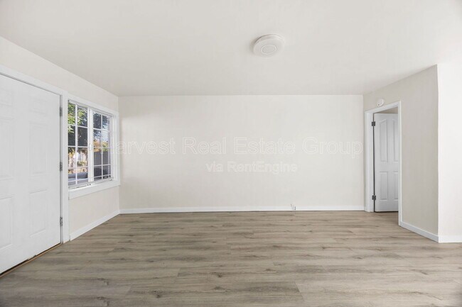 Building Photo - 3947 Angelo Ave