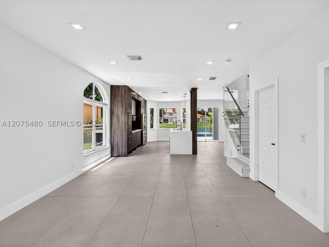 Building Photo - 1800 NW 78th Ave