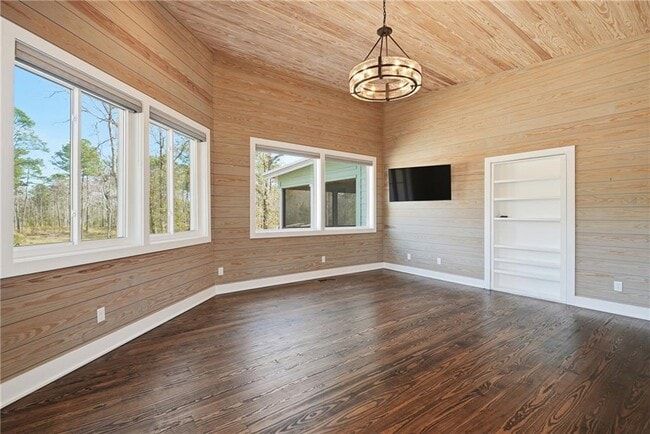 Building Photo - 5406 Old Jesup Rd