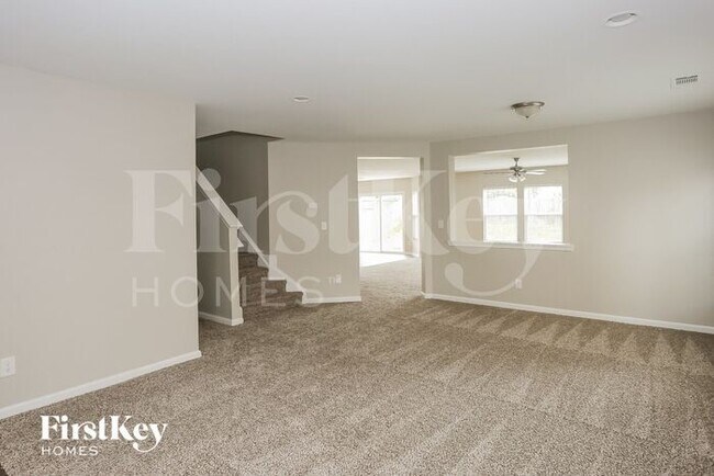 Building Photo - 6627 Ruth Ferrell Ct