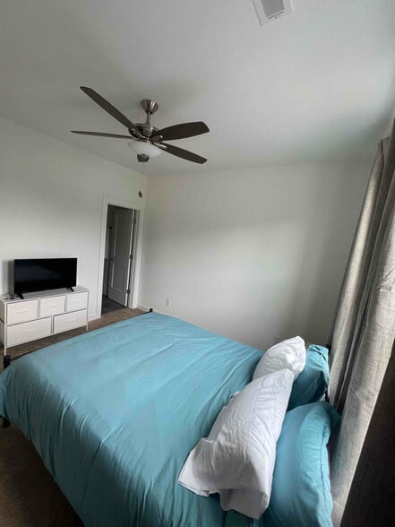 Building Photo - 1170 Dickerson Rd