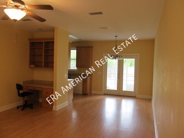 Building Photo - 26 Village Ln