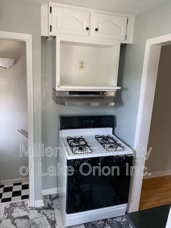 Building Photo - 1522 Longfellow Ave