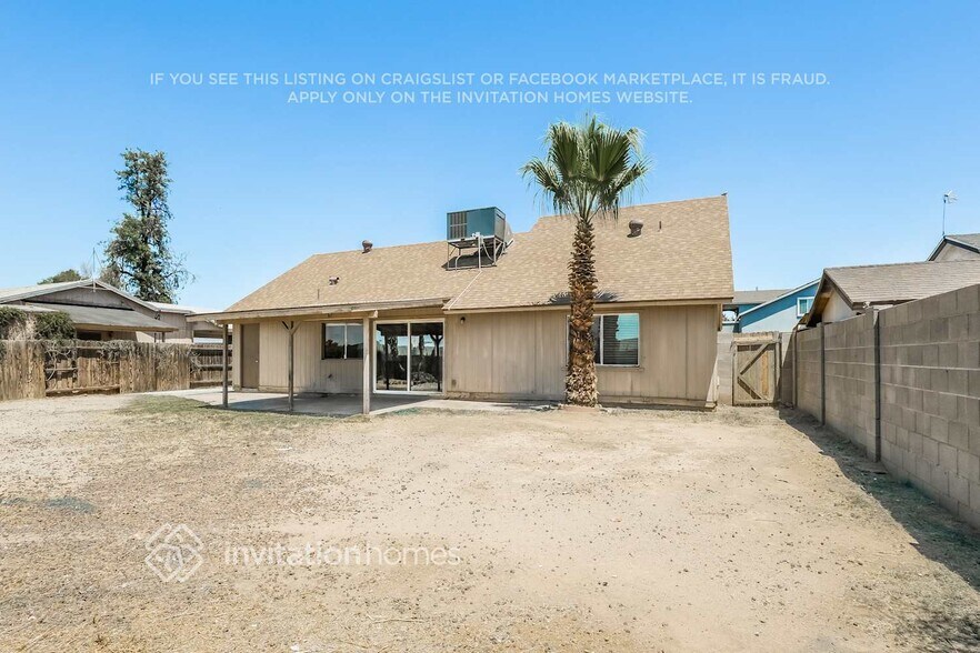 Building Photo - 3410 N 90th Dr