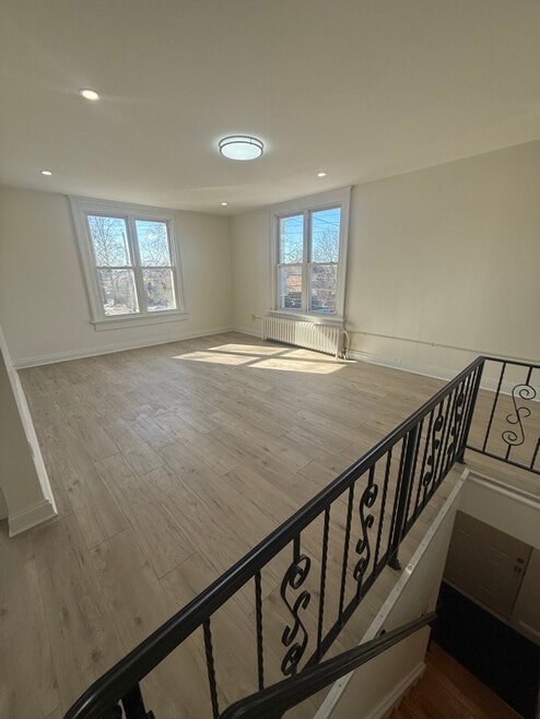 Building Photo - 9-01 150th St