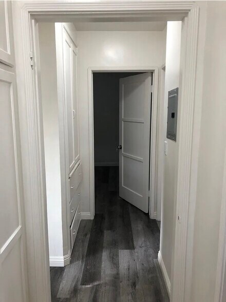 Building Photo - 1854 Garvey Ave