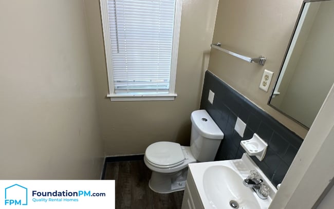 Building Photo - 1686 Brookhaven Dr