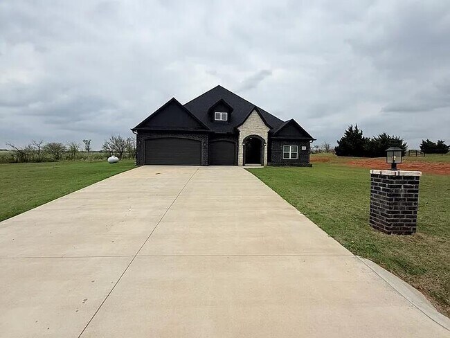 Building Photo - 2276 County Rd 1333