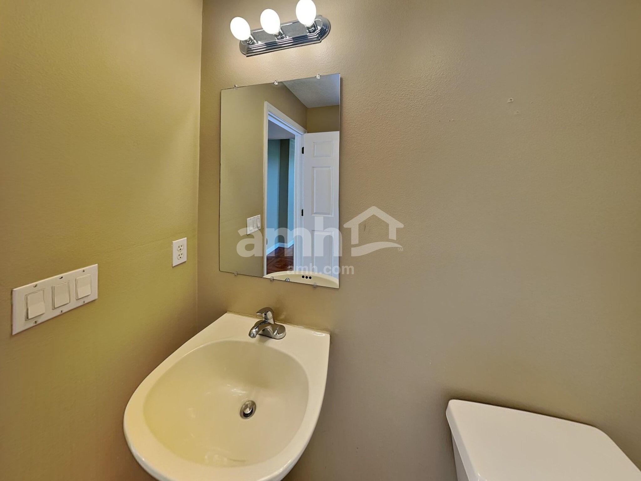Building Photo - 3644 Becontree Pl