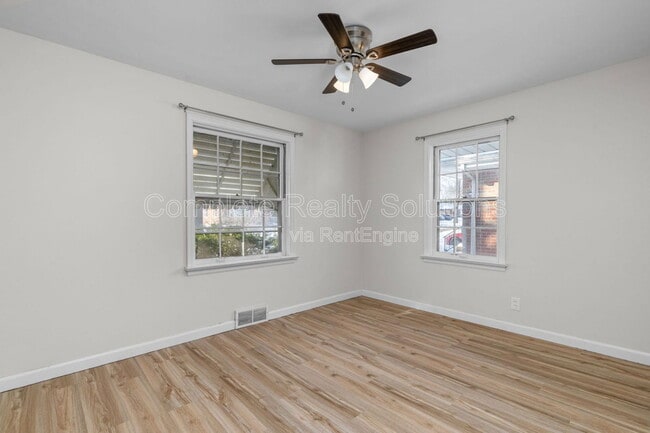 Building Photo - 9604 Colony Dr