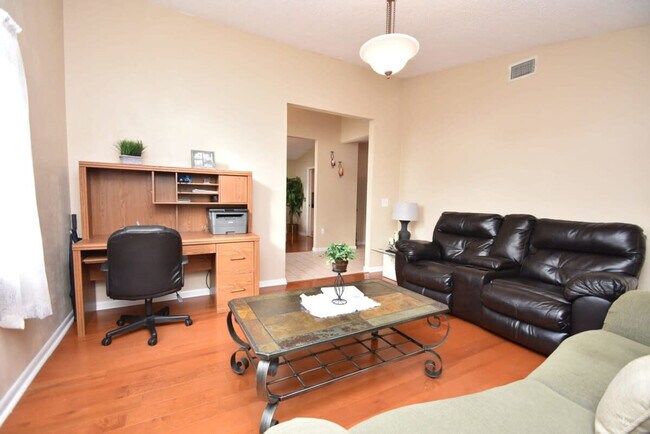 Building Photo - 60 Westover Ln