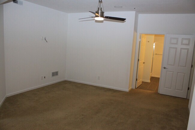 Building Photo - Located in the Detroit-Shoreway Area