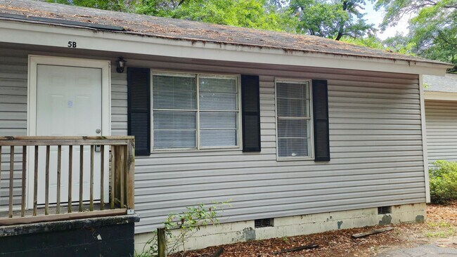 Building Photo - leaphart1327