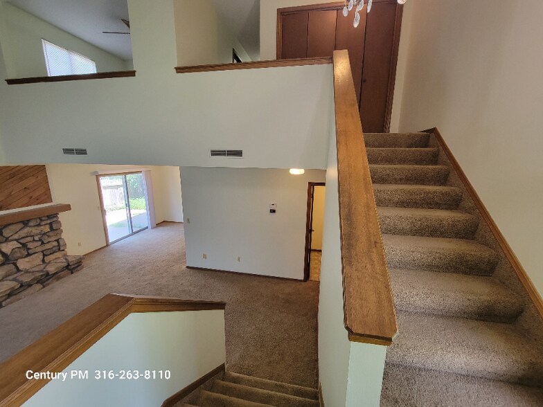 Building Photo - 2346 Walden Dr