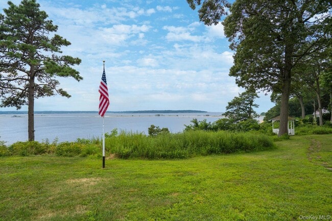 Building Photo - 140 Old Winkle Point Rd