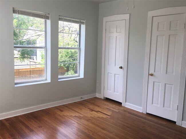 Building Photo - 3422 Rosedale St