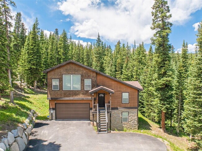 Building Photo - "Luxurious 3-Bed Sanctuary in Breckenridge...