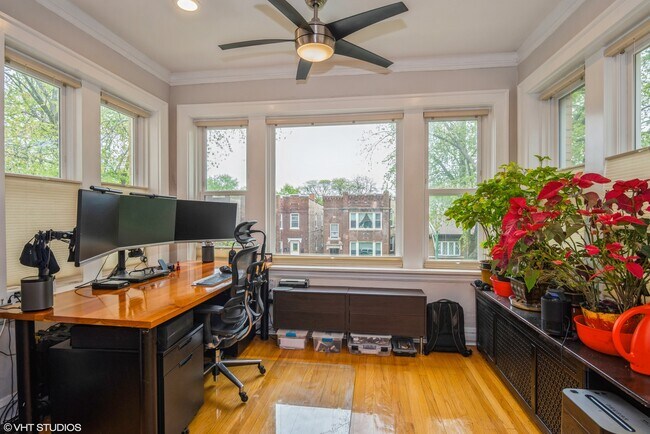 Building Photo - 5034 N Lawndale Ave