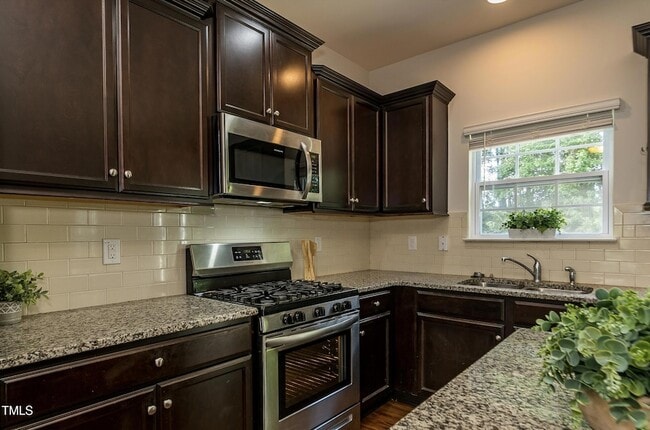 Building Photo - 6733 Osprey Landing Dr
