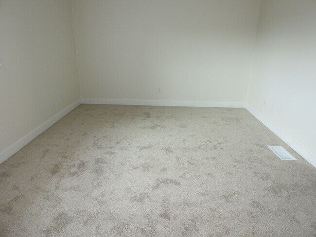 Building Photo - 4845scru
