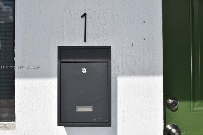 Building Photo - 900 NW 8th Ave