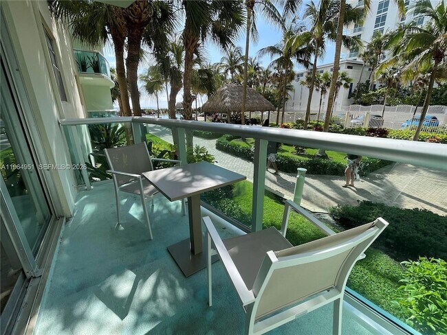 Building Photo - 3901 S Ocean Dr